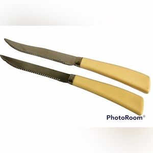 Vintage QUIKUT Stainless Steele Steak Knives Ivory Plastic Handle USA Lot Of 2